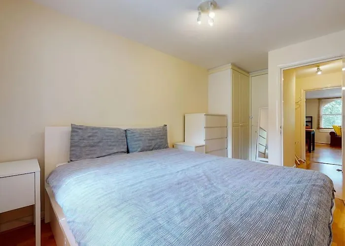 -Air Con- Cute 2Bd Flat 1 Min Maida Vale Station!